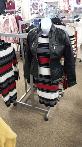 Shopping Mall «New Landing Mall», reviews and photos, Troost Ave & E Meyer Blvd, Kansas City, MO 64131, USA