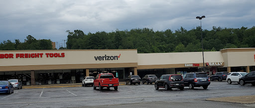 Cell Phone Store «Verizon», reviews and photos, 3075 Clairton Rd, West Mifflin, PA 15123, USA