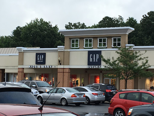 Gap Outlet, 424 Outlet Center Dr, Queenstown, MD 21658, USA, 