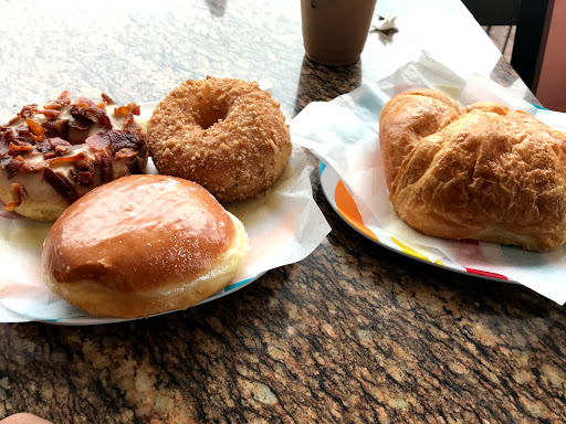 Donut Shop «Rose Donuts», reviews and photos, 5201 Linda Vista Rd, San Diego, CA 92110, USA