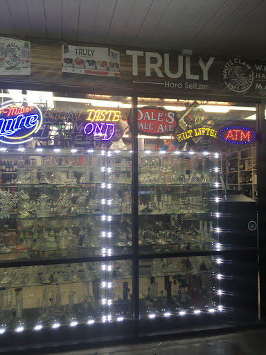 Liquor Store «Fox Tobacco & Liquor», reviews and photos, 1025 W Broadway Rd, Tempe, AZ 85282, USA