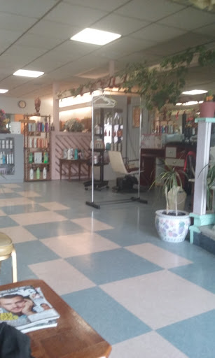 Beauty Salon «Holly Family Hair Care», reviews and photos, 2610 S Seneca St # 206, Wichita, KS 67217, USA