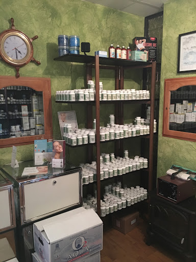 Health Food Store «Chantilly Health & Wellness», reviews and photos, 12199 Indian Rocks Rd, Largo, FL 33774, USA