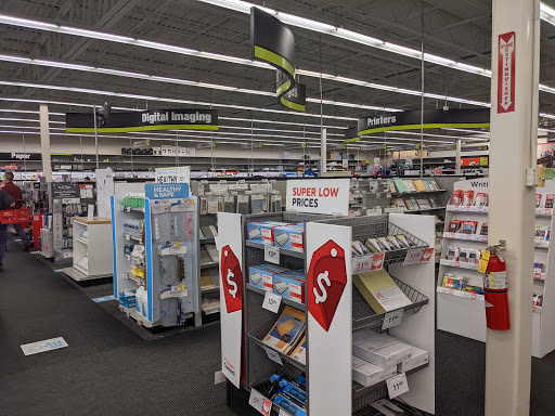 Office Supply Store «Staples», reviews and photos, 1125 E Ogden Ave, Naperville, IL 60563, USA