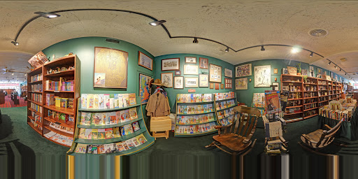 Book Store «Centuries & Sleuths Bookstore», reviews and photos, 7419 Madison St, Forest Park, IL 60130, USA