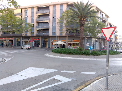 Información y opiniones sobre Ca La Montserrat de Viladecans