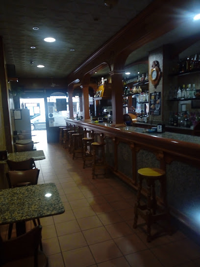 Cafe Bar Lausanne - Rúa Cristóbal Colón, 28, 15570 Narón, A Coruña, Spain