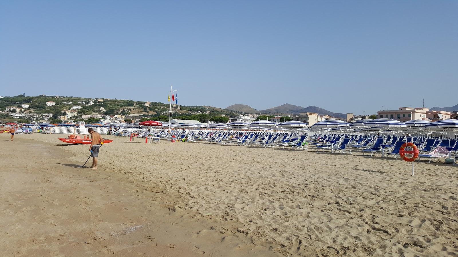 Fotografie cu Plaja Serapo zonă de stațiune de pe plajă