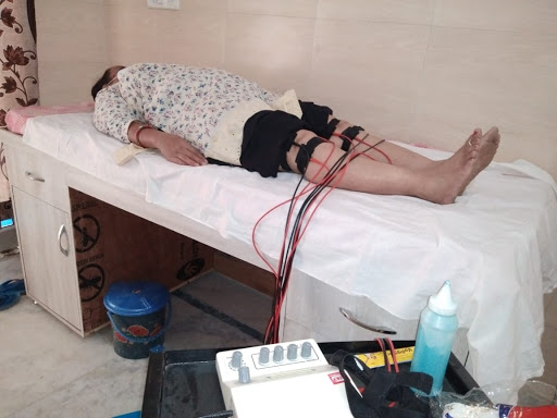 Physiotherapist Clinic (Best Physio in Delhi)Dr.Puja