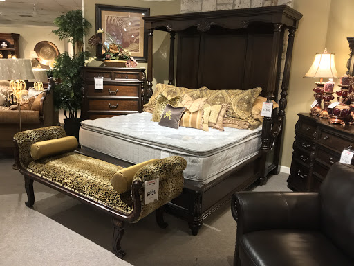 Furniture Store «Gallery Furniture», reviews and photos, 770 E Altamonte Dr, Altamonte Springs, FL 32701, USA