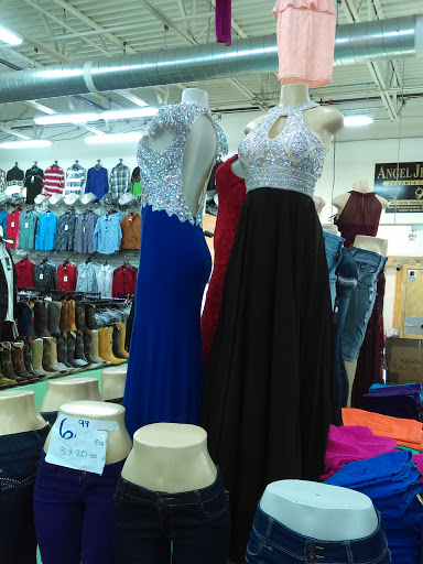 Shopping Mall «Federal Mexicana Mall», reviews and photos, 2970 W Barberry Pl, Denver, CO 80204, USA