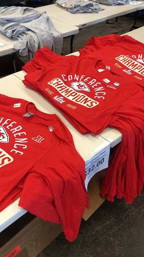 Sportswear Store «Kansas Sampler/Rally House Mission», reviews and photos, 6858 Johnson Dr, Mission, KS 66202, USA