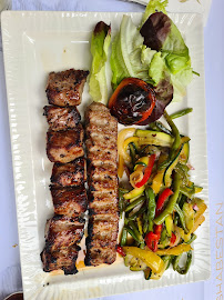 Kebab du Restaurant de spécialités perses Shabestan - Champs-Élysées à Paris - n°19