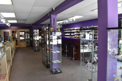 Vaporizer Store «Smoke Spot Smoke Shop», reviews and photos, 24424 Hawthorne Blvd, Torrance, CA 90505, USA