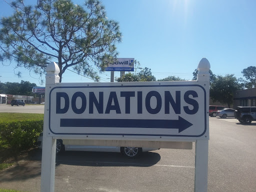 Thrift Store «Goodwill Tampa Store», reviews and photos, 4102 W Hillsborough Ave, Tampa, FL 33614, USA