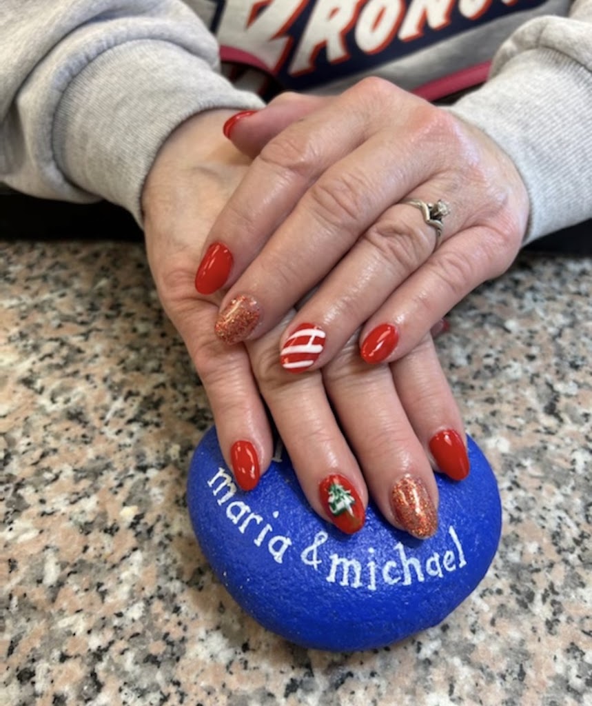 M&M Nails 62522