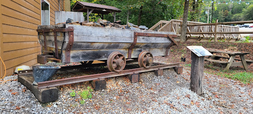 General Store «Windrock Park General Store», reviews and photos, 912 Windrock Rd, Oliver Springs, TN 37840, USA
