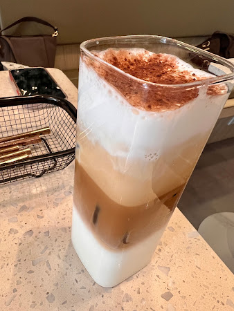 MT.Sylvia Coffee 雪山貓