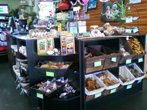 Pet Supply Store «Paw Prints Pet Supplies», reviews and photos, 1000 N Green Valley Pkwy, Henderson, NV 89074, USA