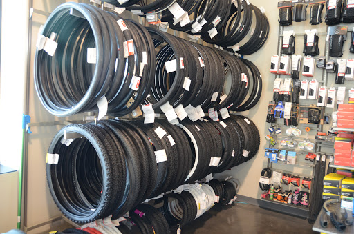 Bicycle Store «Madison & Davis Bicycle Shop», reviews and photos, 912 S 8th St, Quincy, IL 62301, USA