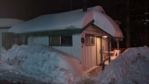 Hillcrest Suites & Cabins image