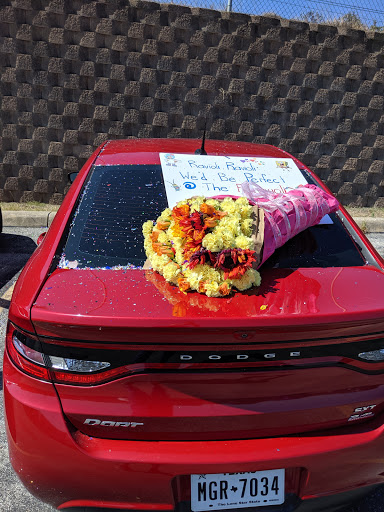 Wholesale Florist «Travis Wholesale Florists», reviews and photos, 240 W Josephine St, San Antonio, TX 78212, USA