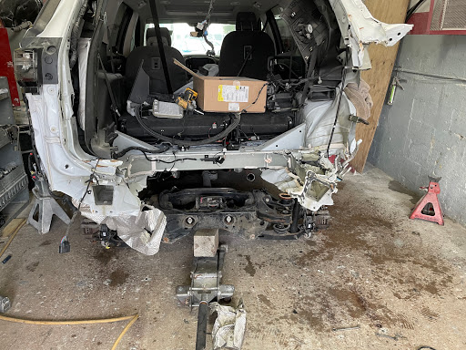 Auto Body Shop «Commerce Lane Body Shop Inc», reviews and photos, 5884 Commerce Ln, South Miami, FL 33143, USA