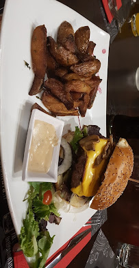 Hamburger du Restaurant halal Alambra Steak House Halal à Stains - n°10
