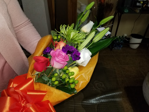 Florist «Battiste LaFleur Galleria», reviews and photos, 825 E Long St, Columbus, OH 43203, USA