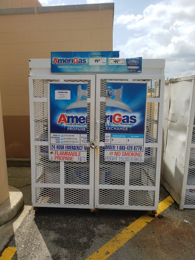 Home Improvement Store «The Home Depot», reviews and photos, 825 E Dundee Rd, Palatine, IL 60074, USA