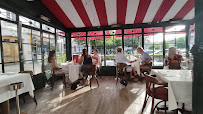 Atmosphère du Restaurant français Restaurant Place Bernard à Bourg-en-Bresse - n°1