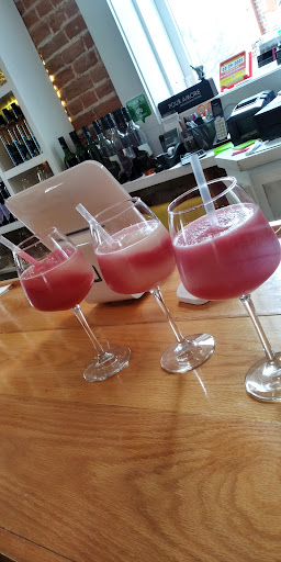 Winery «Wide River Winery - Tasting Room», reviews and photos, 106 N Cody Rd, Le Claire, IA 52753, USA