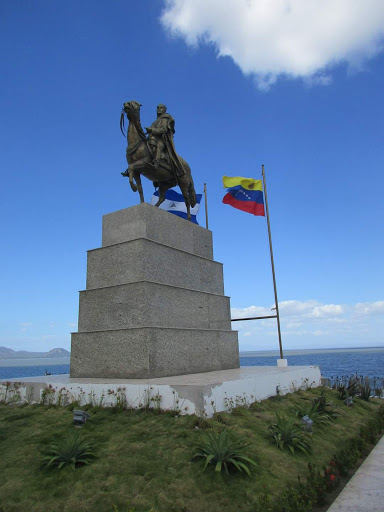 Monumento a Simón Bolivar