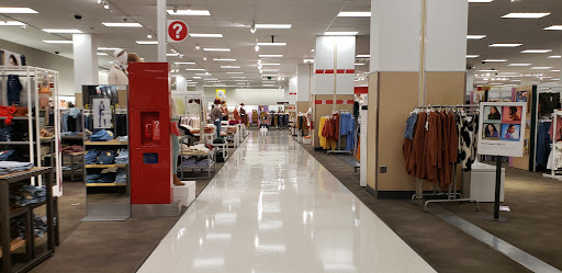 Department Store «Target», reviews and photos, 3100 14th St NW #201, Washington, DC 20010, USA