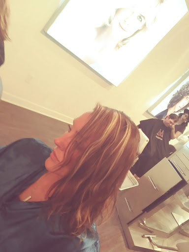 Hair Salon «Salon Gloss and Spa», reviews and photos, 164 Towne Lake Pkwy, Woodstock, GA 30188, USA