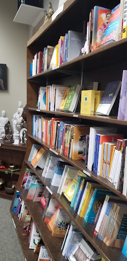 Book Store «Quest Book Shop», reviews and photos, 306 Geneva Rd, Wheaton, IL 60187, USA