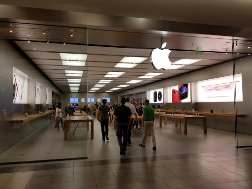 Computer Store «Apple Fashion Place», reviews and photos, 6191 State St, Murray, UT 84107, USA