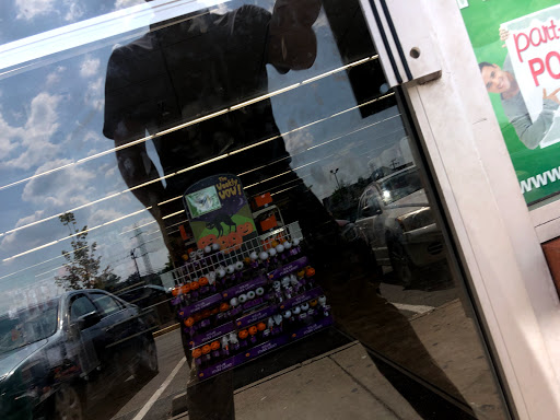 Shopping Mall «Pines Shopping Center», reviews and photos, 650 Elden St, Herndon, VA 20170, USA