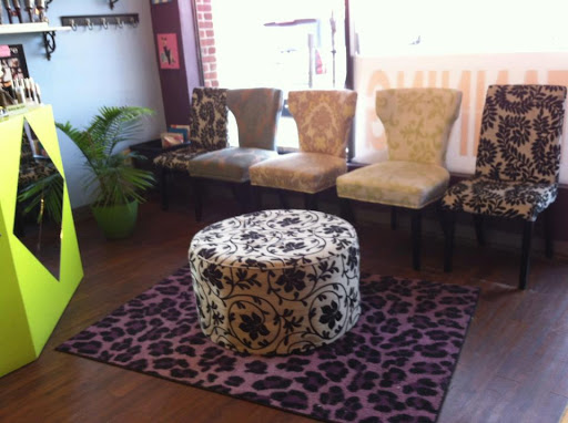 Beauty Salon «Blondeez A Hair Salon», reviews and photos, 1012 Wilson Point Rd # B, Middle River, MD 21220, USA