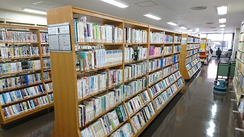 熊谷市立熊谷図書館