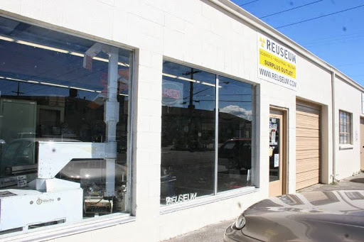 Donations Center «The Reuseum», reviews and photos