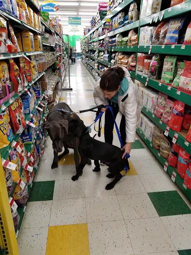 Pet Supply Store «Pet Supplies Plus», reviews and photos, 3100 Manchester Rd, Akron, OH 44319, USA