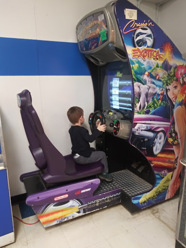 Bowling Alley «Crest Bowling Lanes», reviews and photos, 330 Whitecrest Dr, Maryville, TN 37801, USA