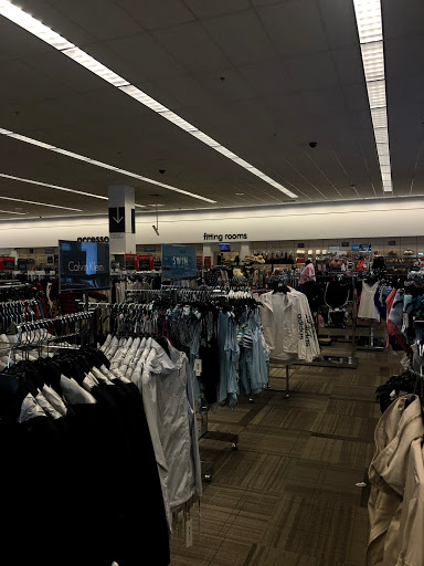 Department Store «Nordstrom Rack Downtown San Francisco», reviews and photos, 555 9th St, San Francisco, CA 94103, USA