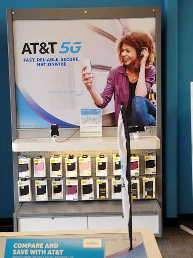 Cell Phone Store «AT&T Authorized Retailer», reviews and photos, 2863 S Arlington Rd #1, Akron, OH 44313, USA