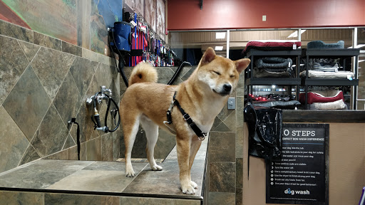 Pet Store «Pet Valu», reviews and photos, 725 River Rd, Edgewater, NJ 07020, USA