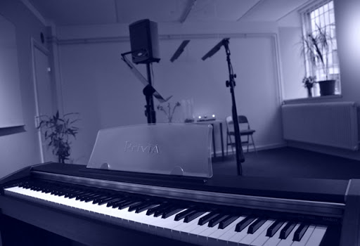 Glada Noter - Pianolektioner / Sånglektioner, individuell undervisning i Vasastan, Stockholm