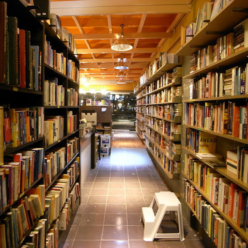 Second hand bookstores Bangkok