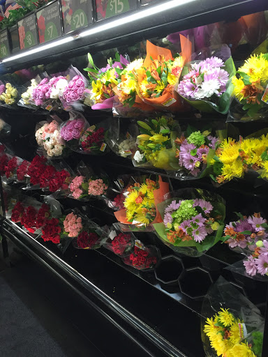 Grocery Store «Kroger», reviews and photos, 48 Bullsboro Dr, Newnan, GA 30263, USA