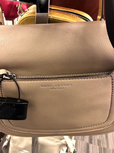 Department Store «Nordstrom Rack Lake Brandon Plaza», reviews and photos, 11201 Causeway Blvd, Brandon, FL 33511, USA